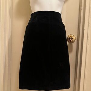 Vintage bagatelle skirt 100% leather lined with nylon size 12 pockets
